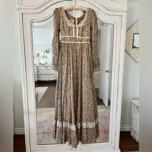 Vintage 1970’s GUNNE SAX Dress
